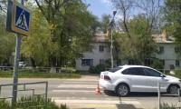 В городе Ипатово водитель легкового автомобиля сбил школьницу на пешеходном переходе