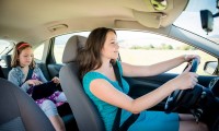 Снизить тяжесть детских травм при ДТП, максимально обезопасить нахождение ребёнка в автомобиле могут только детские удерживающие устройства