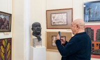 В Ставрополе открылась выставка «Большая перемена». Наряду с именитыми художниками Ставрополья в выставке участвуют преподаватели нашей школы